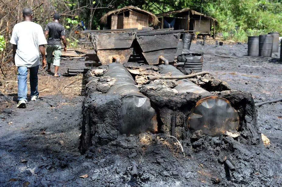 Three things that can go wrong at an illegal oil refinery in Nigeria