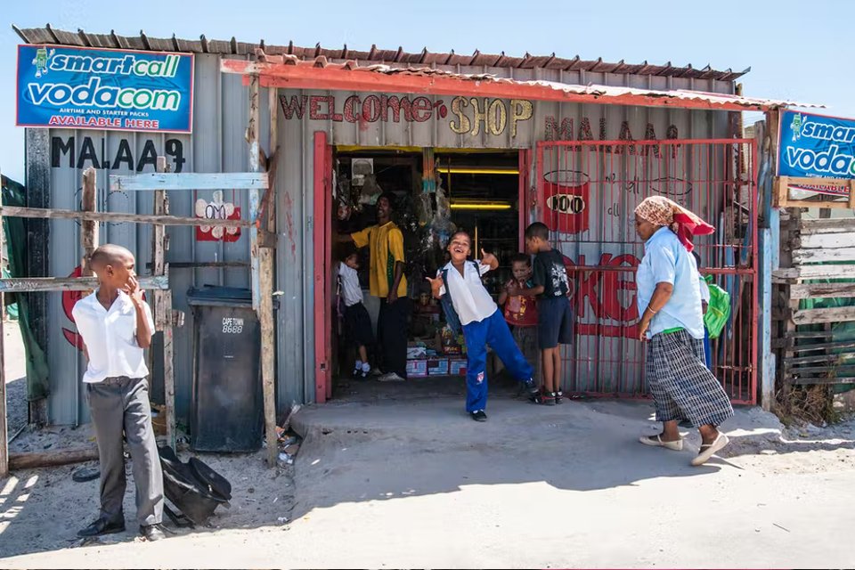 South Africa’s spaza shops: how regulatory avoidance harms informal workers