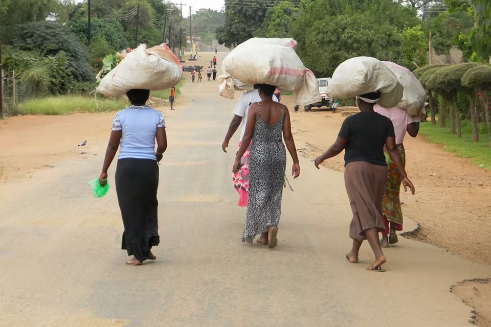 How the informal economy solves some urban challenges in a Zimbabwean town